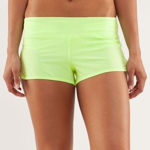 Lululemon Run Speed Short Zippy Green 4way stretch
